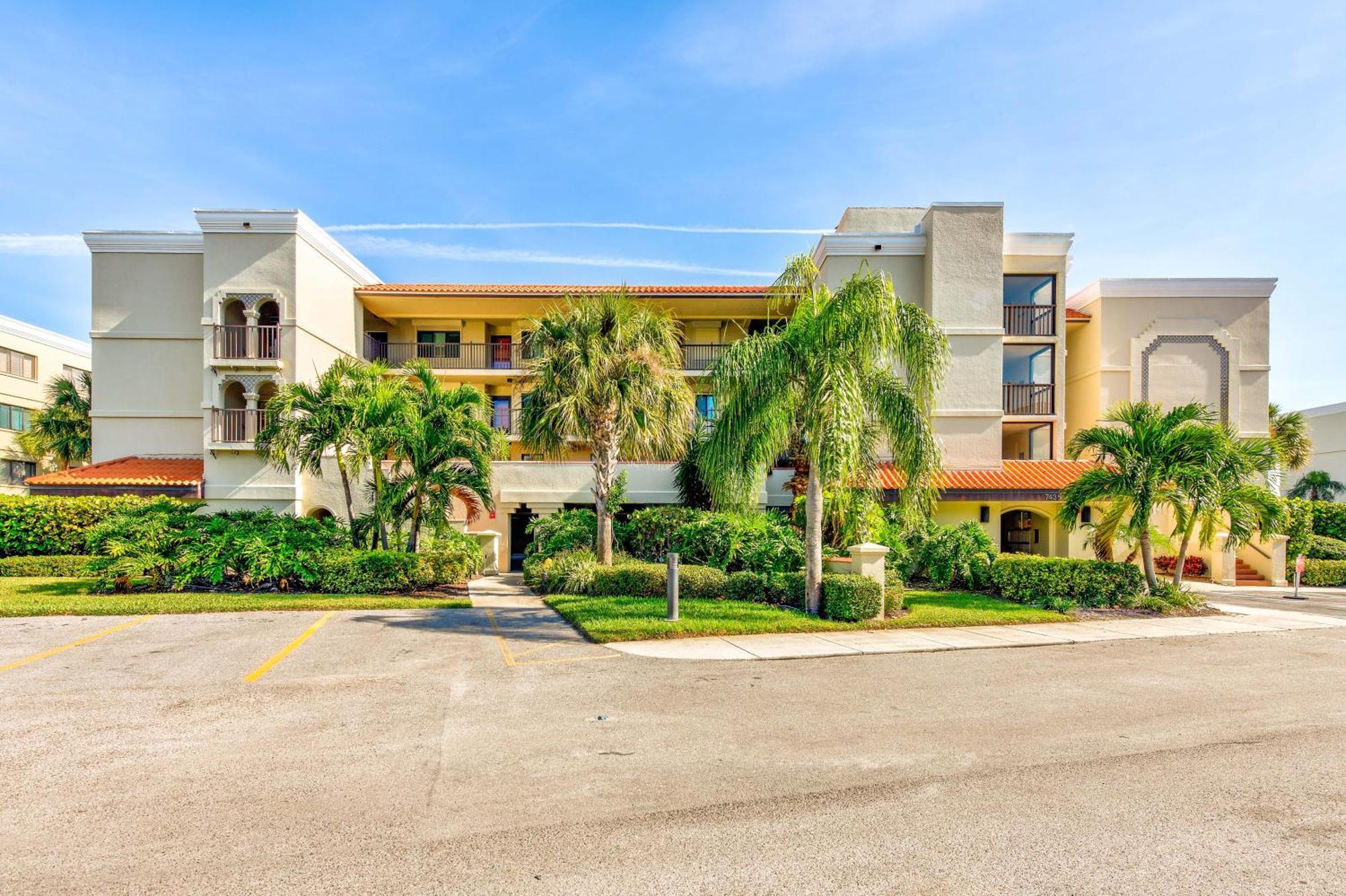 Land'S End 11-203 Beach Front - Premier St. Pete Beach Exterior photo