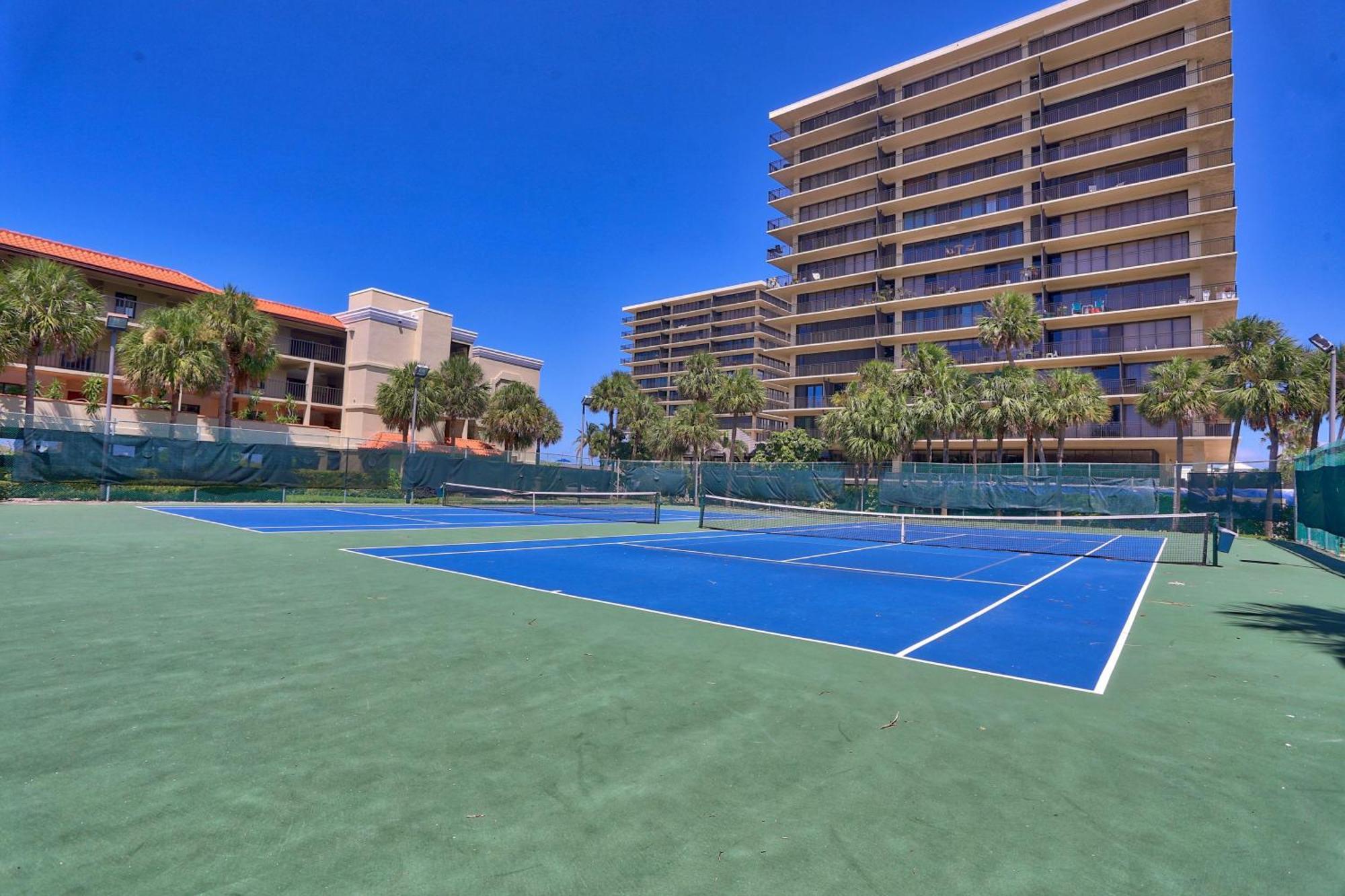 Land'S End 11-203 Beach Front - Premier St. Pete Beach Exterior photo