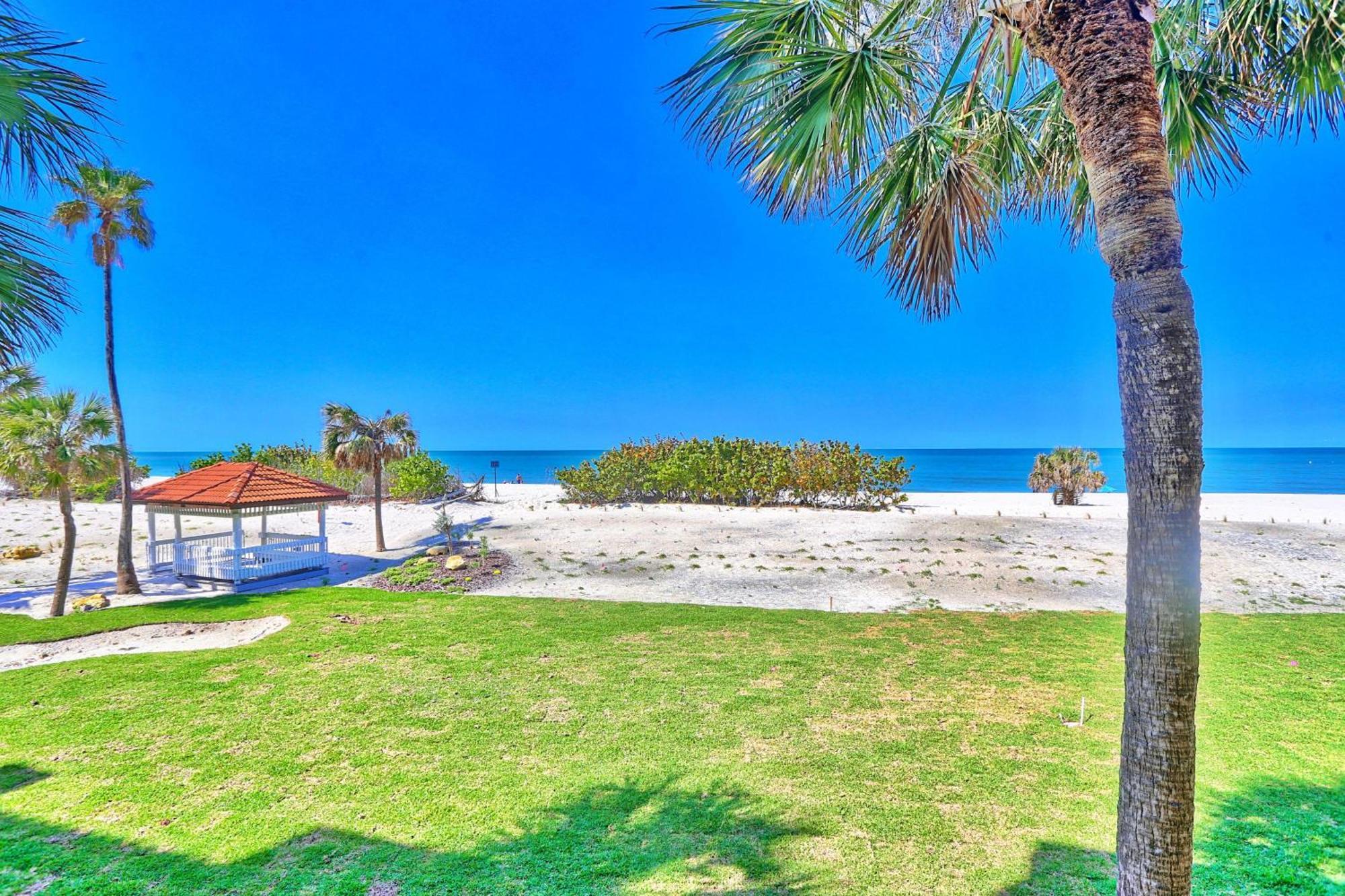 Land'S End 11-203 Beach Front - Premier St. Pete Beach Exterior photo